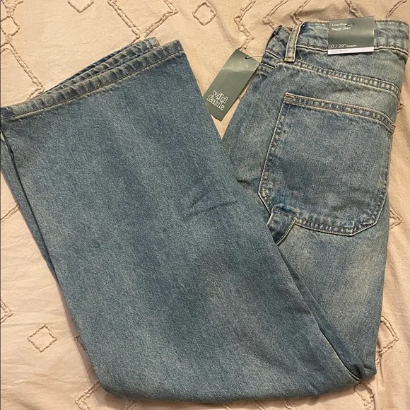 NWT Classic Blue Women's Jeans - Picture 3 of 3